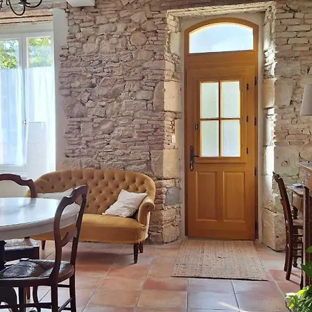 Maison Boutet 9 度假居