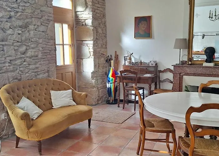 Maison Boutet 9 度假居 *